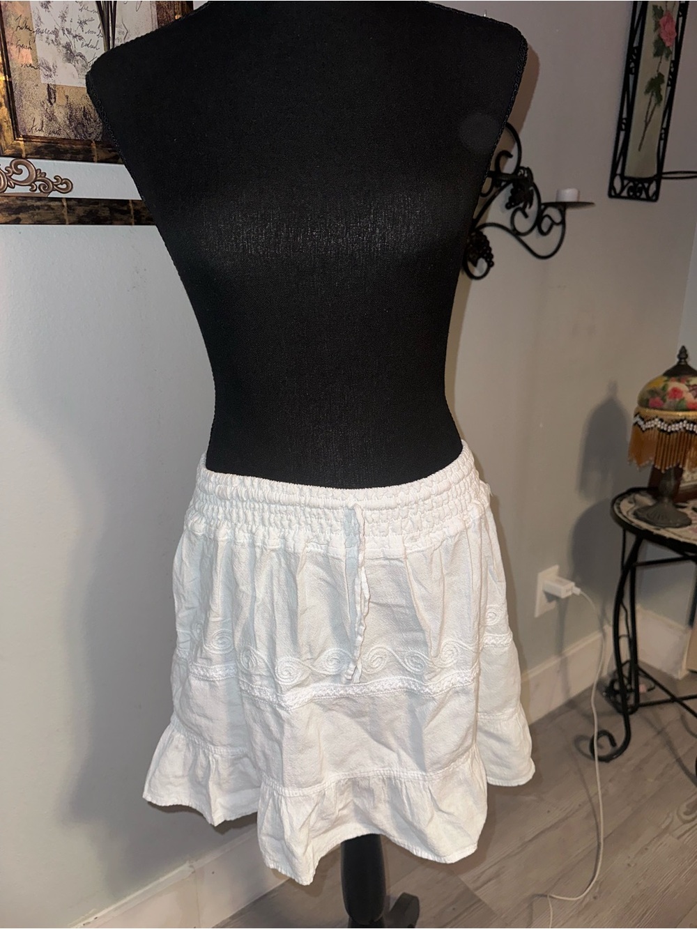Vintage White Embroidered Skirt, Stretchy Waistband